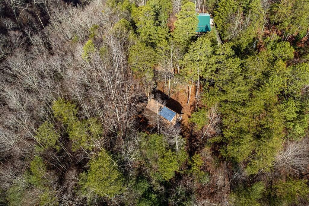 Very Private, Real Log Cabin With Hot Tub! Sevierville Exterior foto