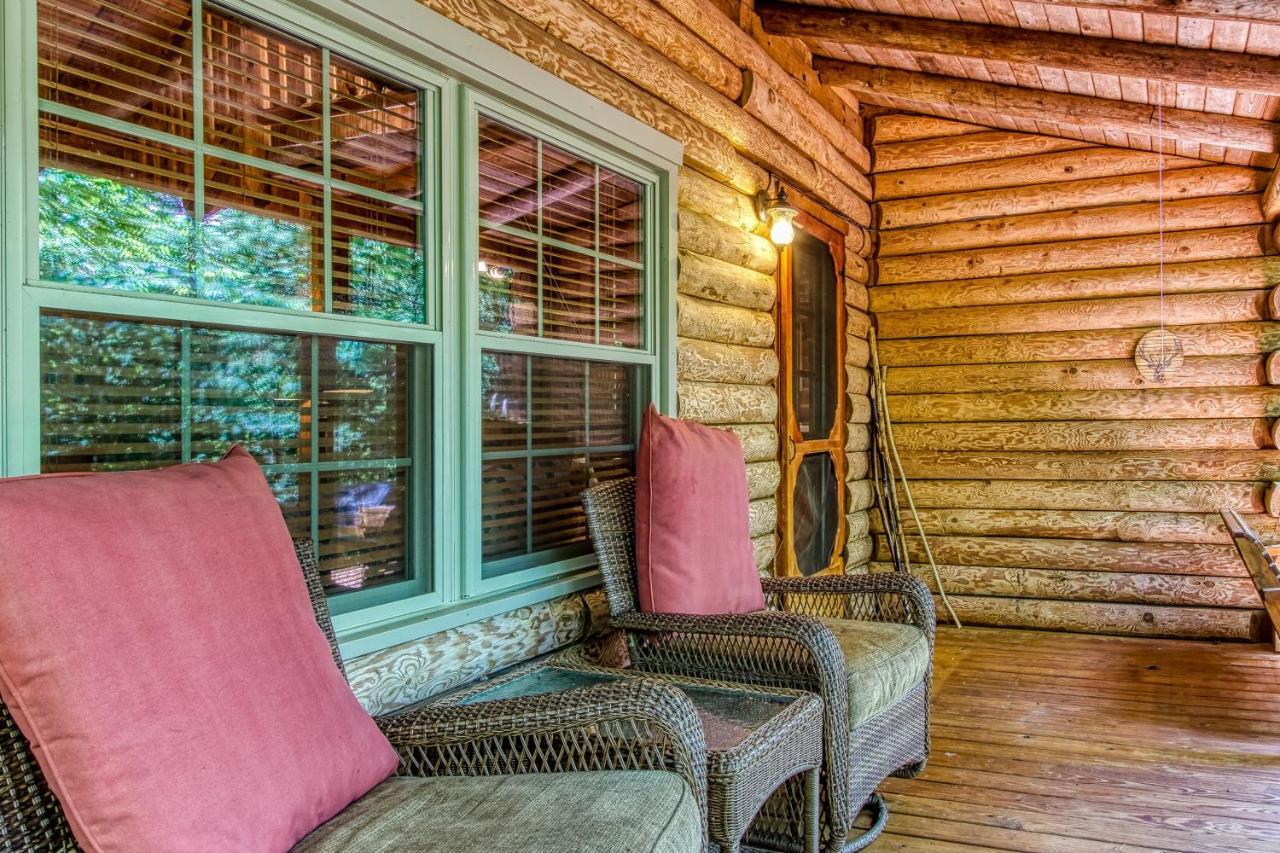 Very Private, Real Log Cabin With Hot Tub! Sevierville Exterior foto