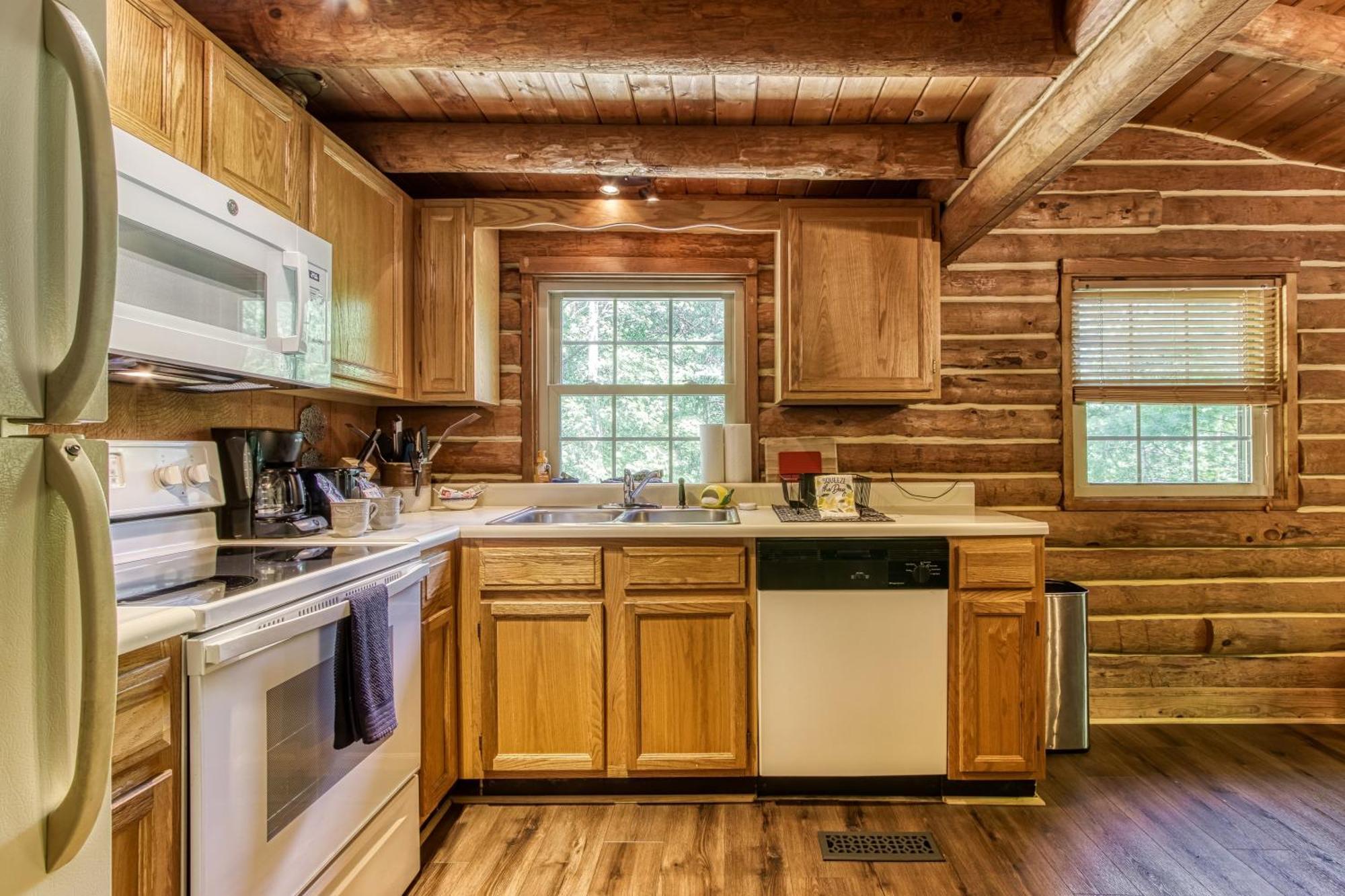 Very Private, Real Log Cabin With Hot Tub! Sevierville Exterior foto