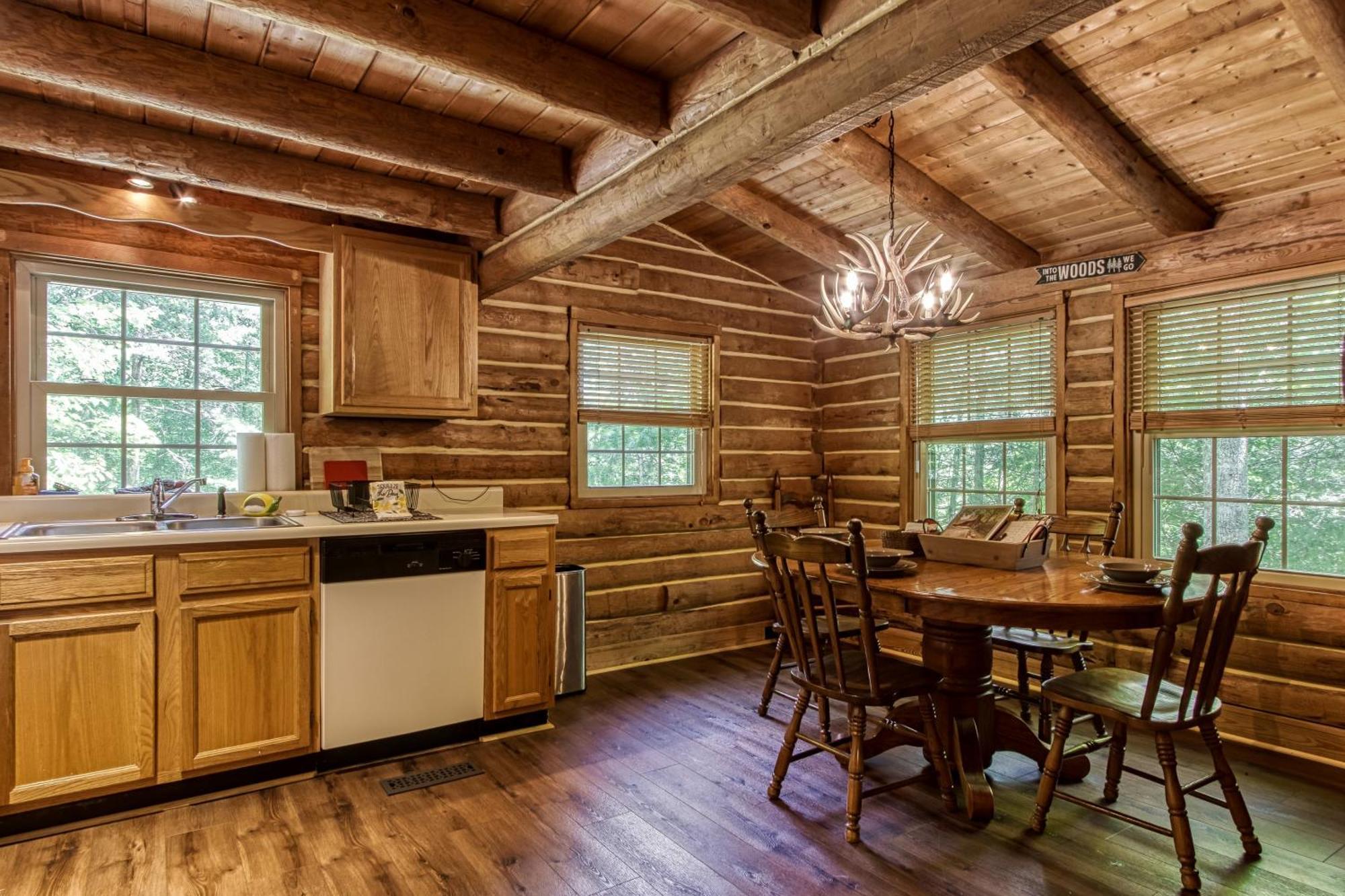 Very Private, Real Log Cabin With Hot Tub! Sevierville Exterior foto